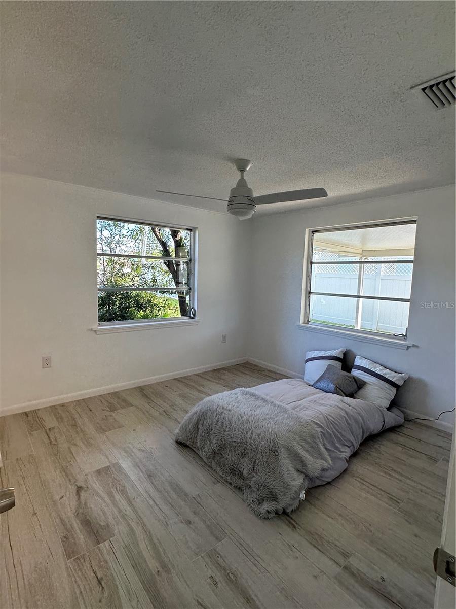 HIDDEN BAY ESTATES - Residential Lease