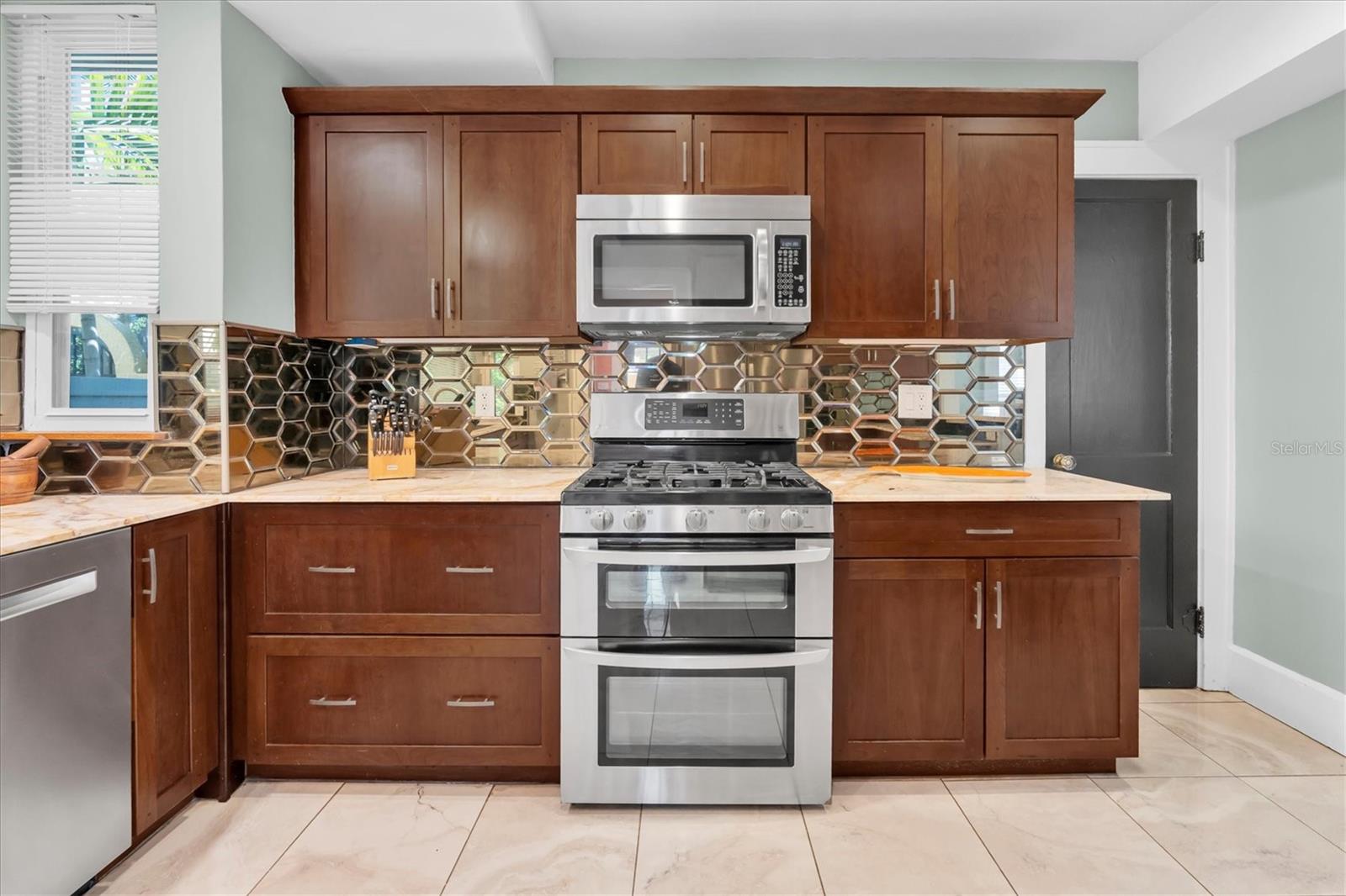 SNELL & HAMLETTS NORTH SHORE ADD - Residential