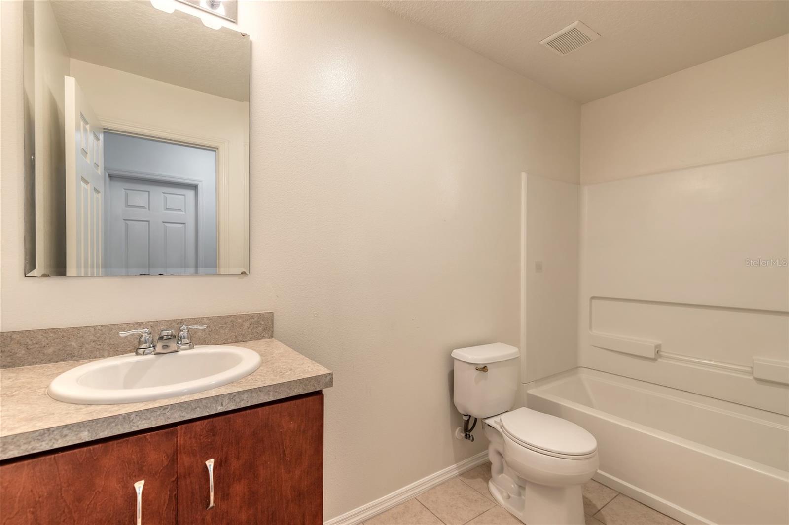 LANDINGS SUGAR MILL - Residential