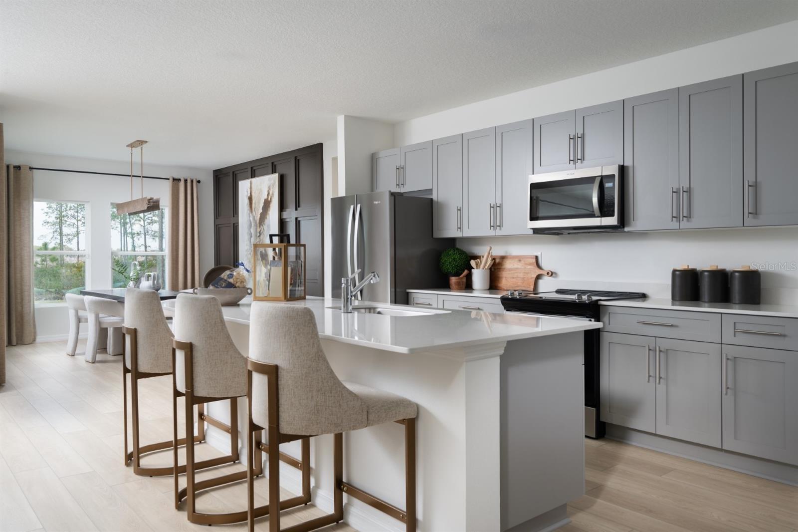 PASADENA LANDING - Residential