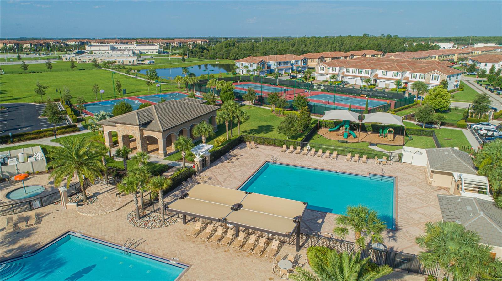 EAGLE CREEK VILLAGE - Residential