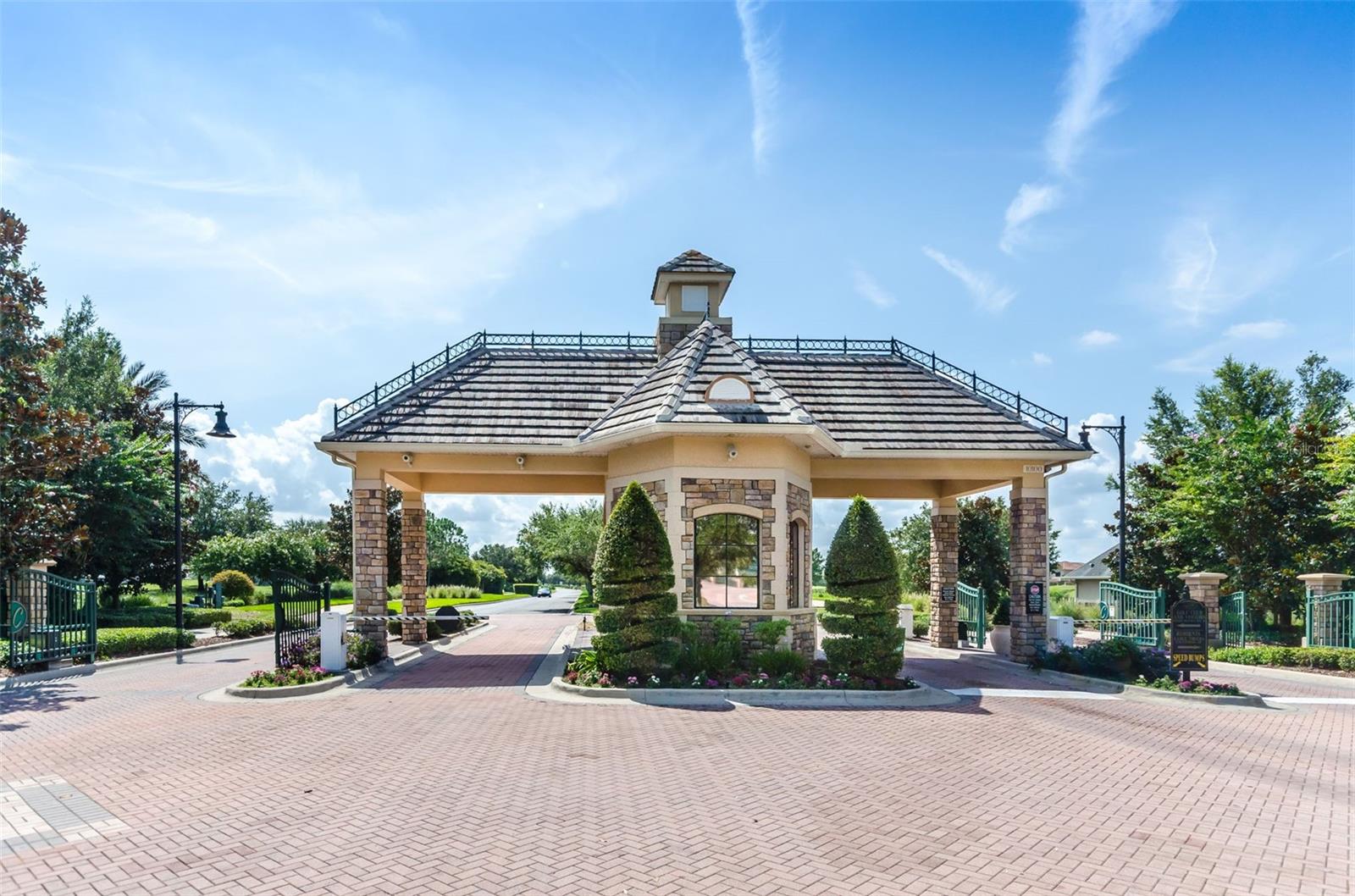 EAGLE CREEK VILLAGE - Residential