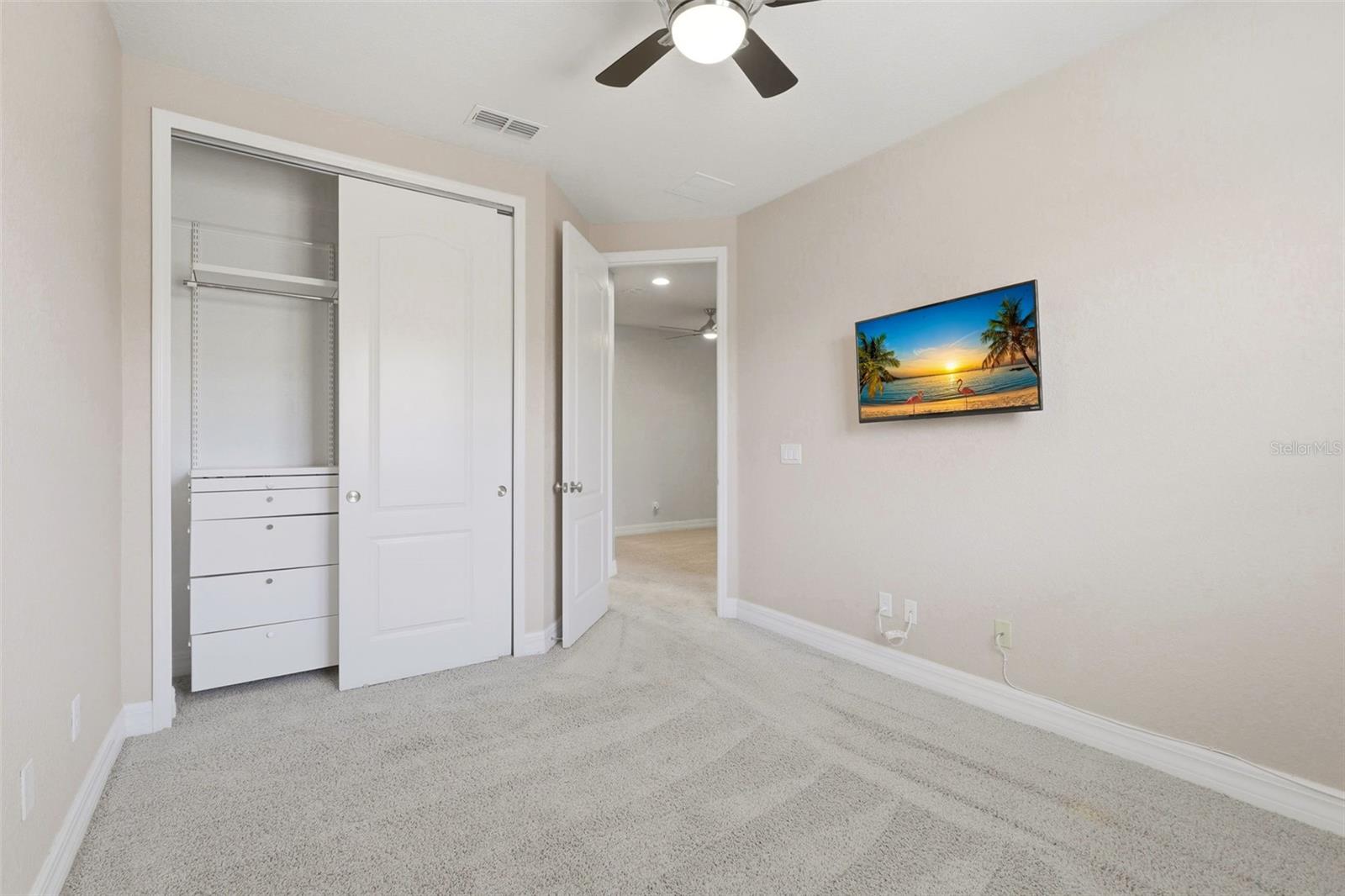 EAGLE CREEK VILLAGE - Residential