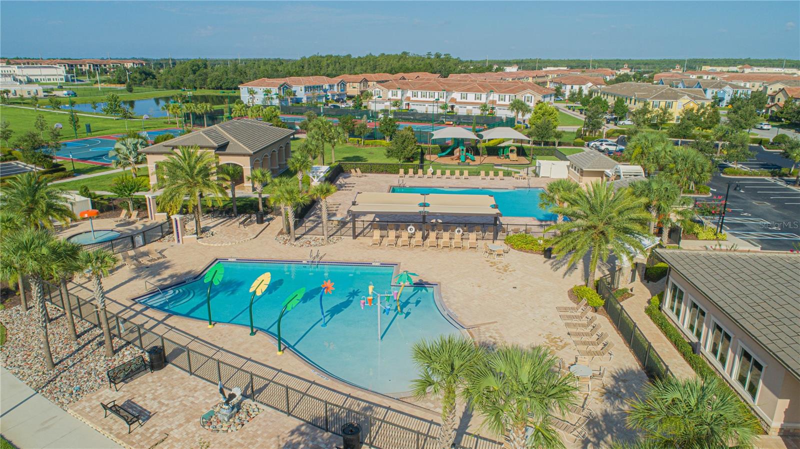 EAGLE CREEK VILLAGE - Residential