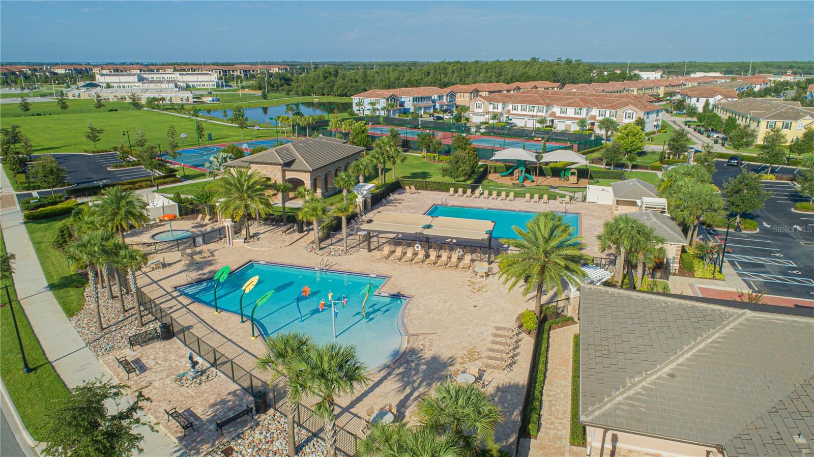 EAGLE CREEK VILLAGE - Residential