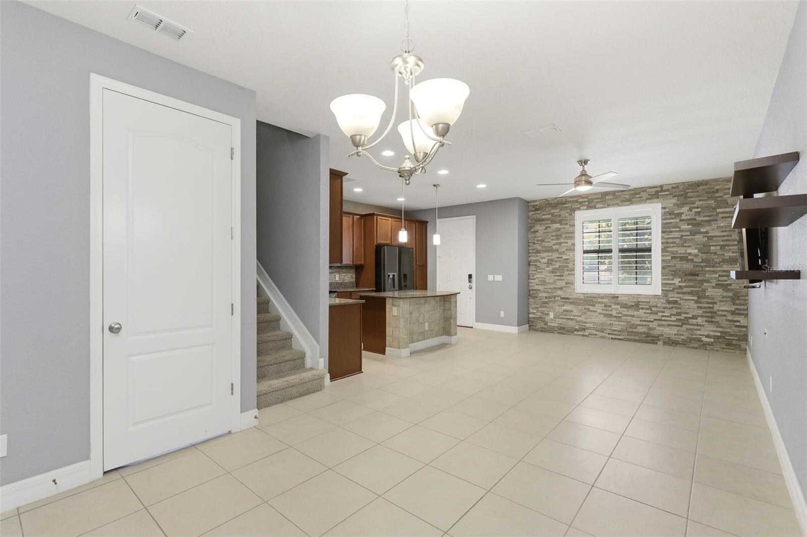 EAGLE CREEK VILLAGE - Residential