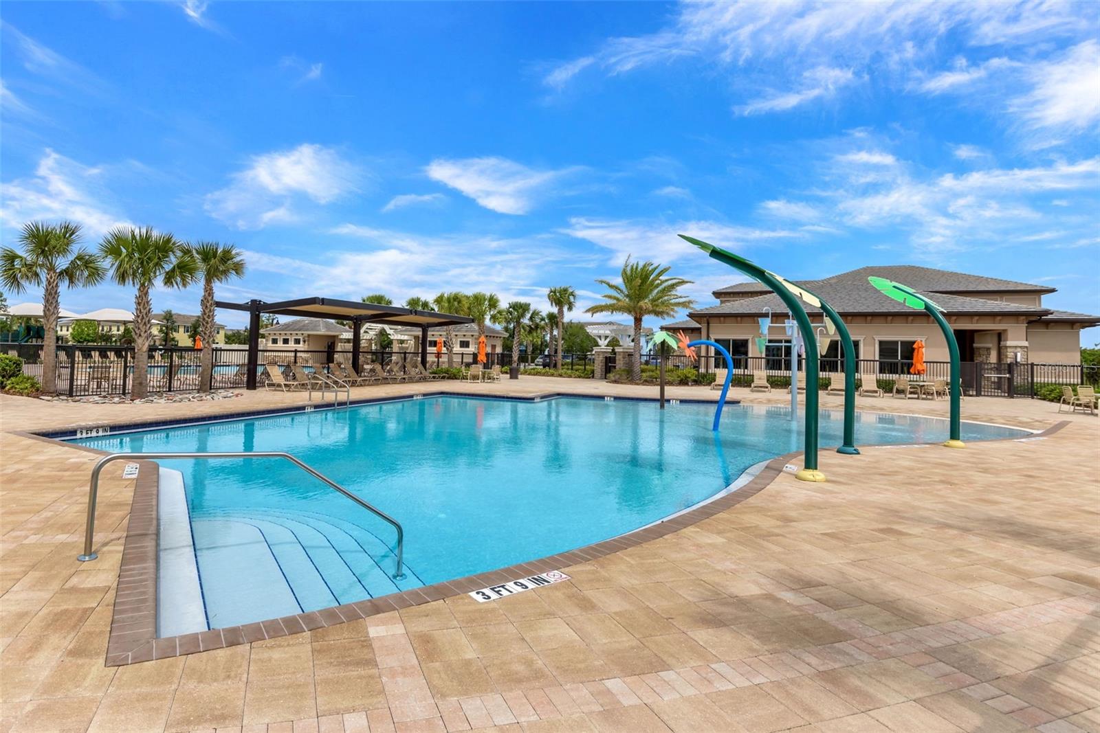 EAGLE CREEK VILLAGE - Residential