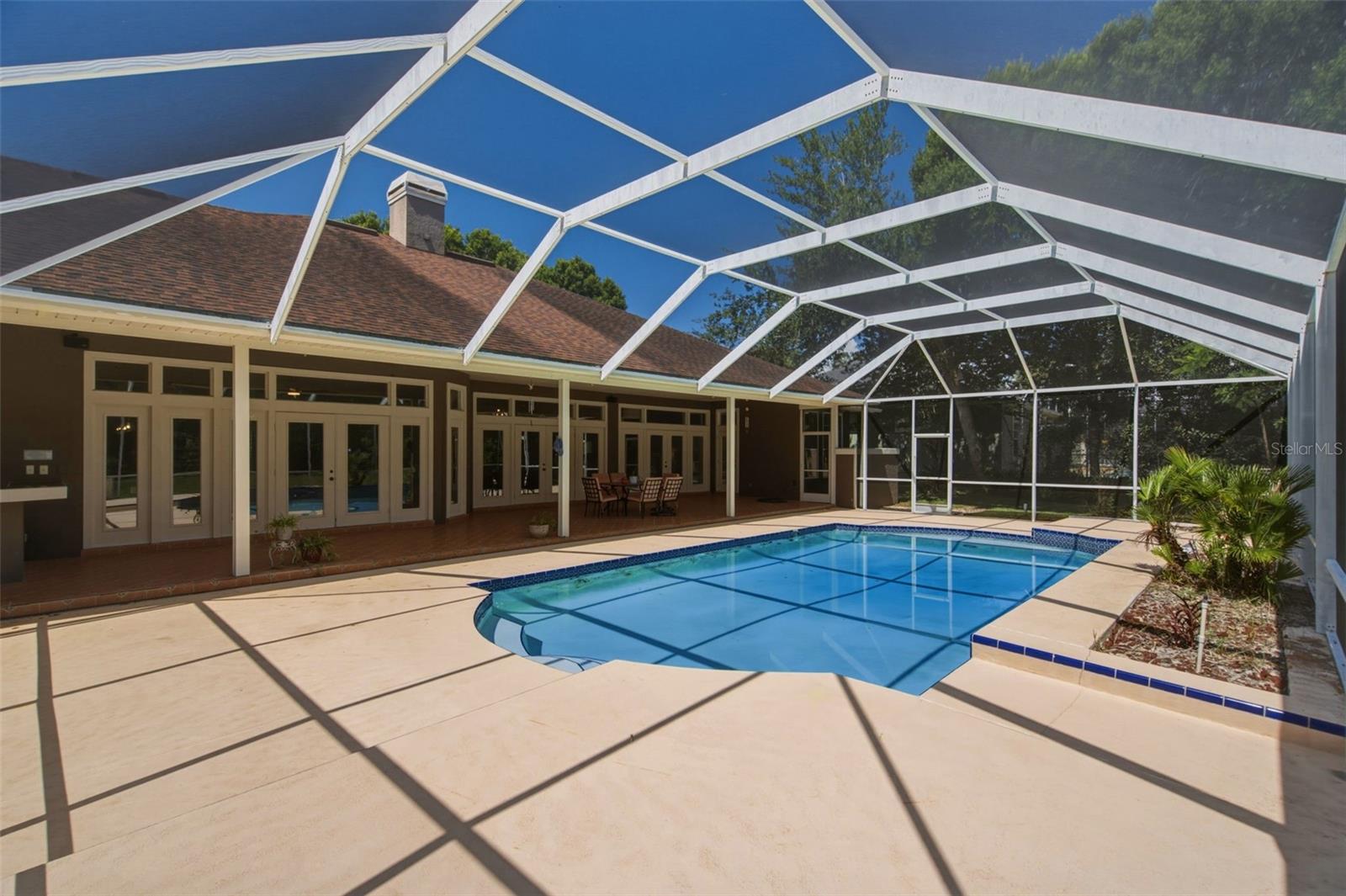 COURTLEIGH PARK - Residential