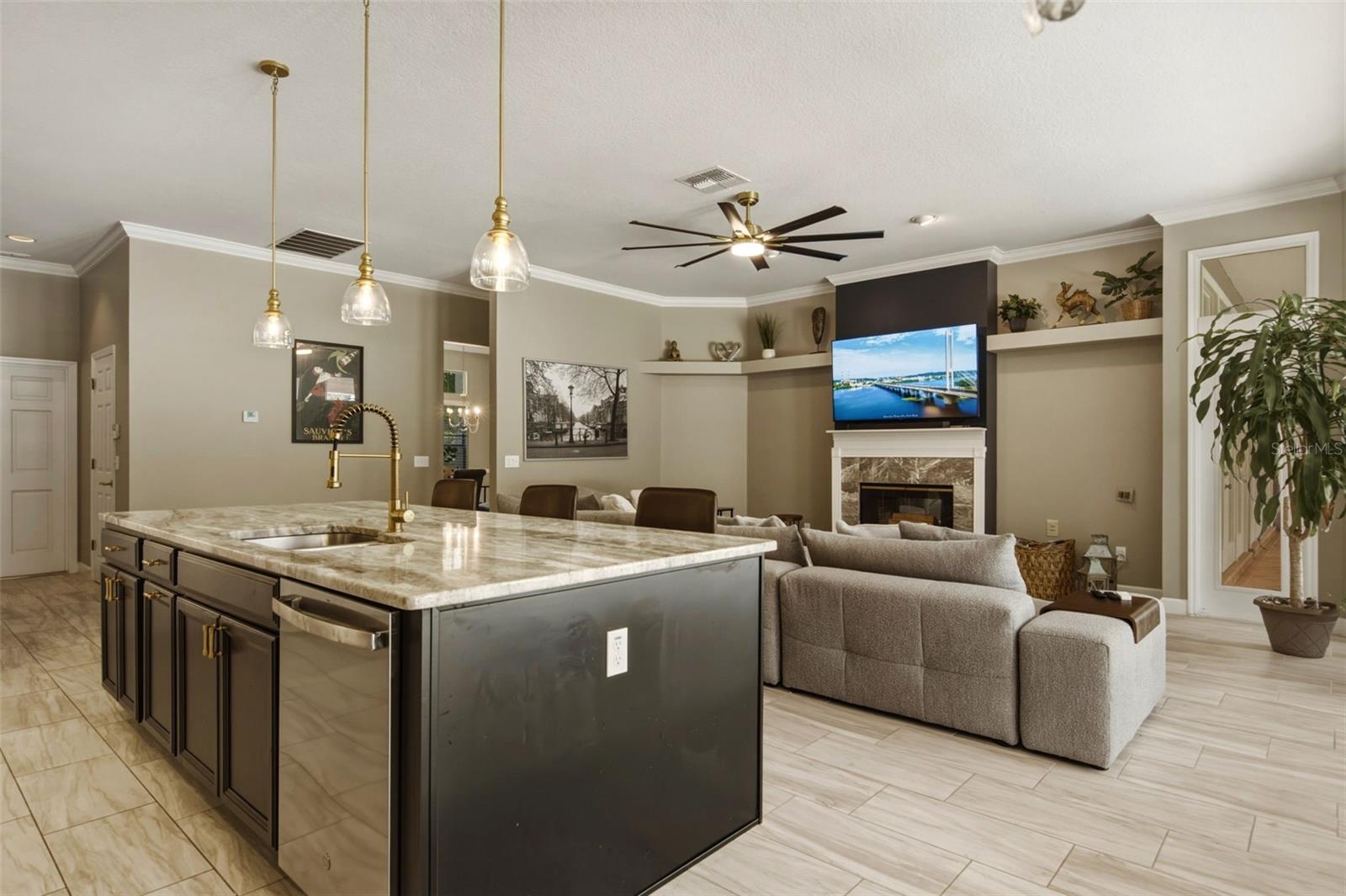 COURTLEIGH PARK - Residential