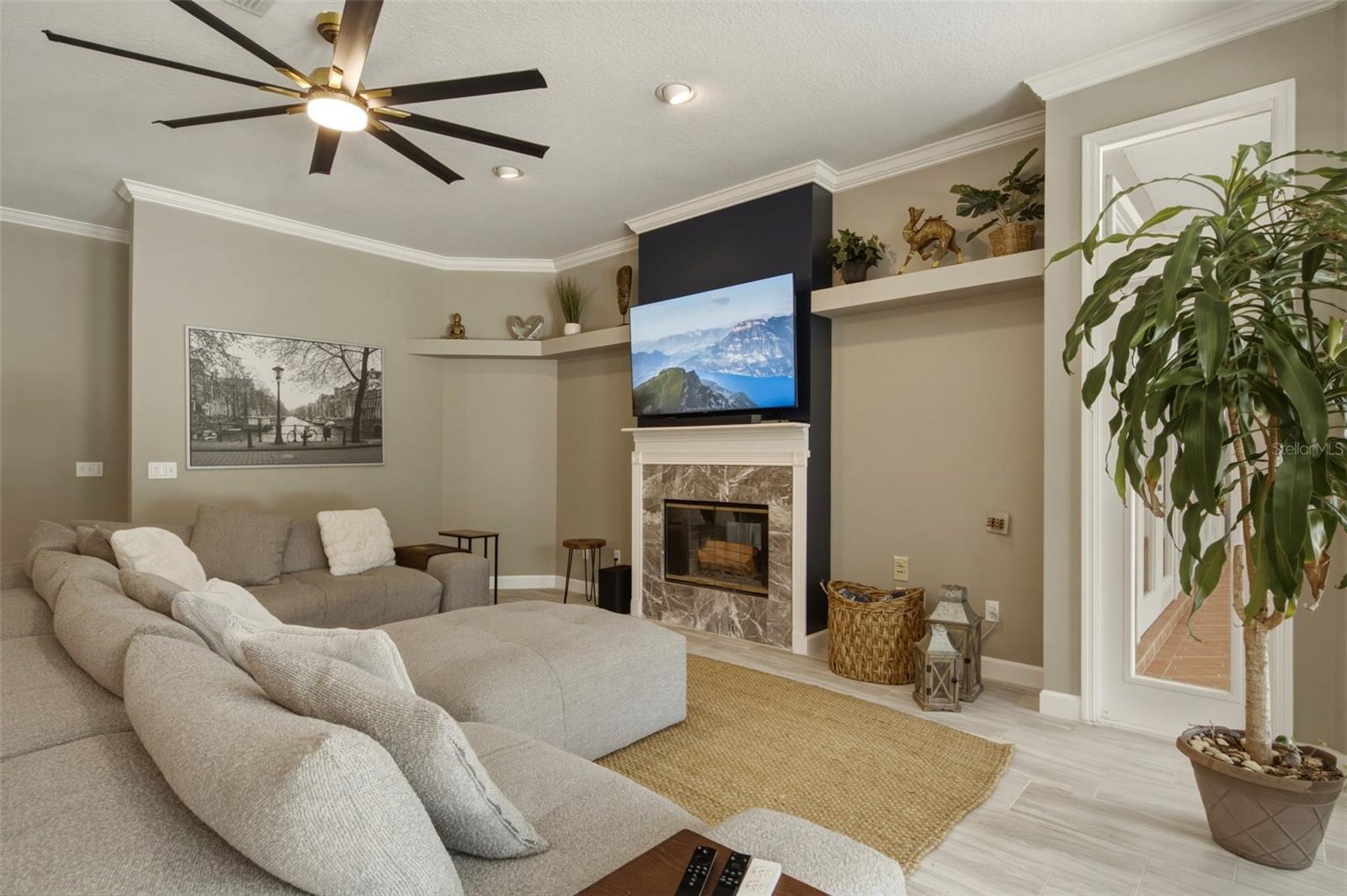 COURTLEIGH PARK - Residential