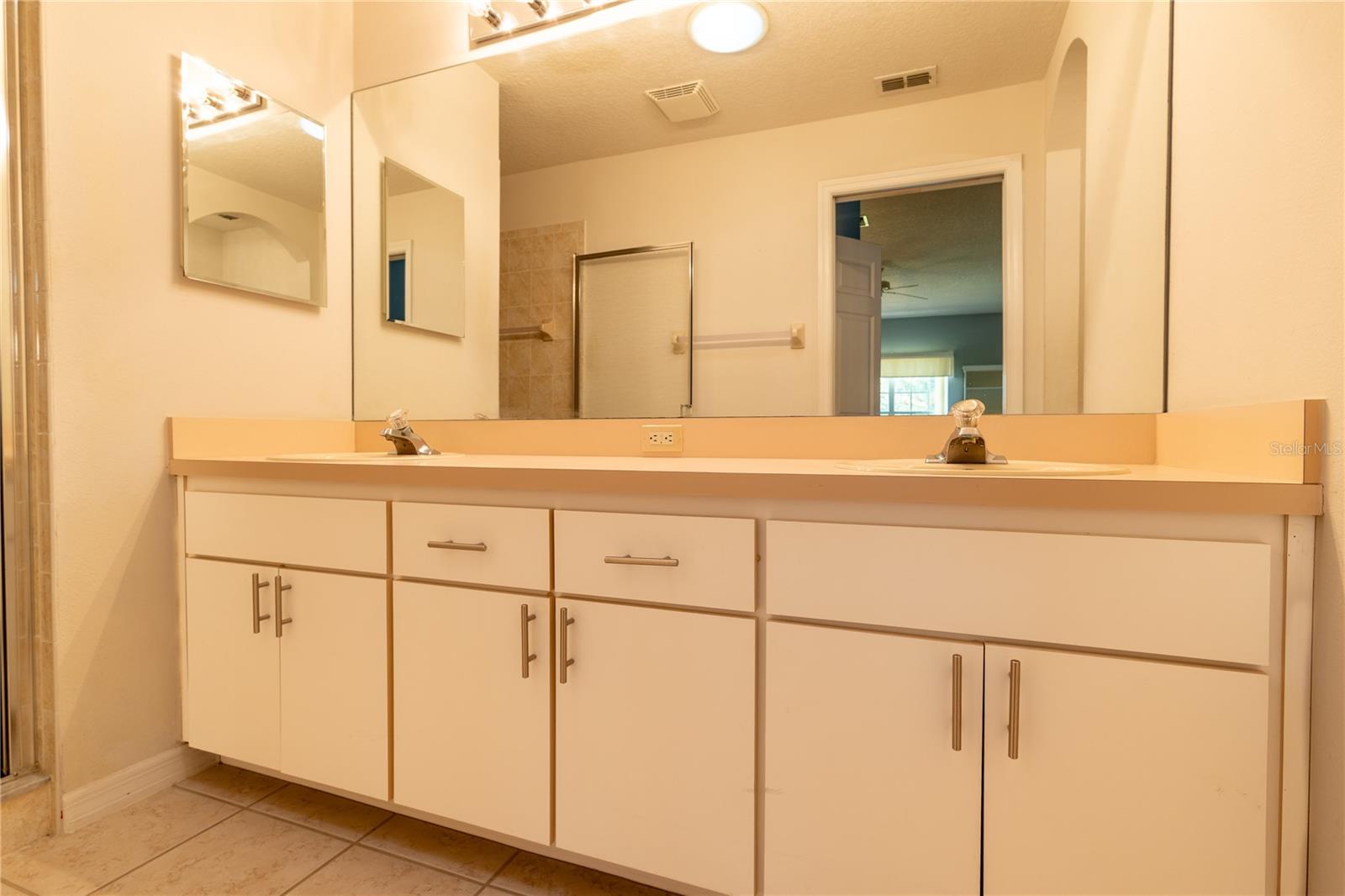 EDGEWOOD AT RIVER RIDGE COUNTRY CLUB PH 01 - Residential