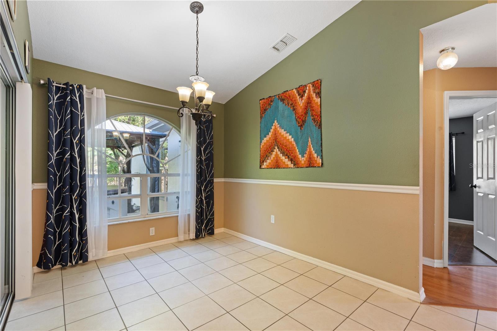 HUNTERS RIDGE - Residential