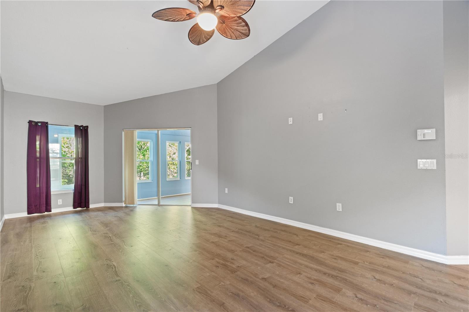 HUNTERS RIDGE - Residential