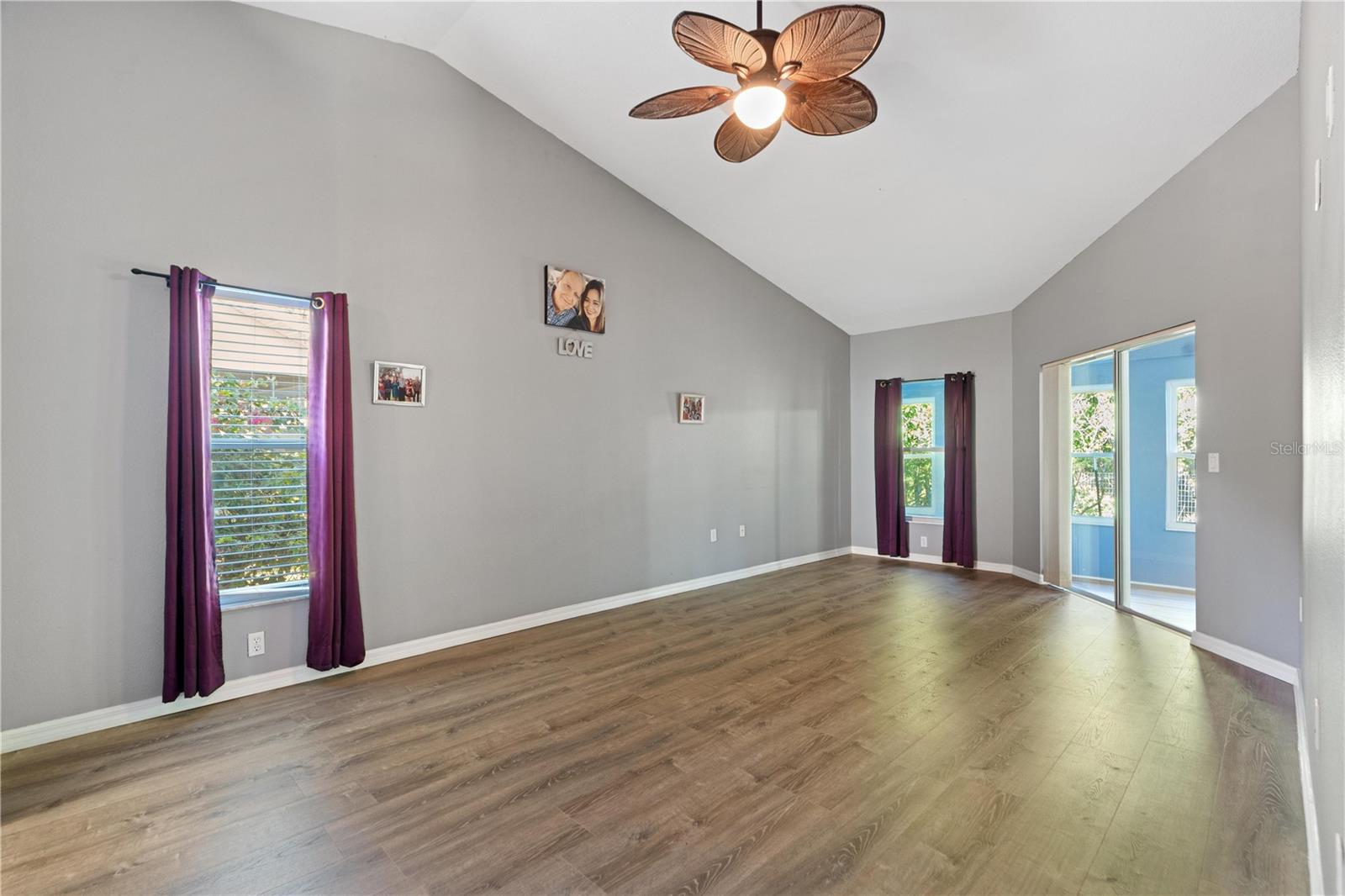HUNTERS RIDGE - Residential