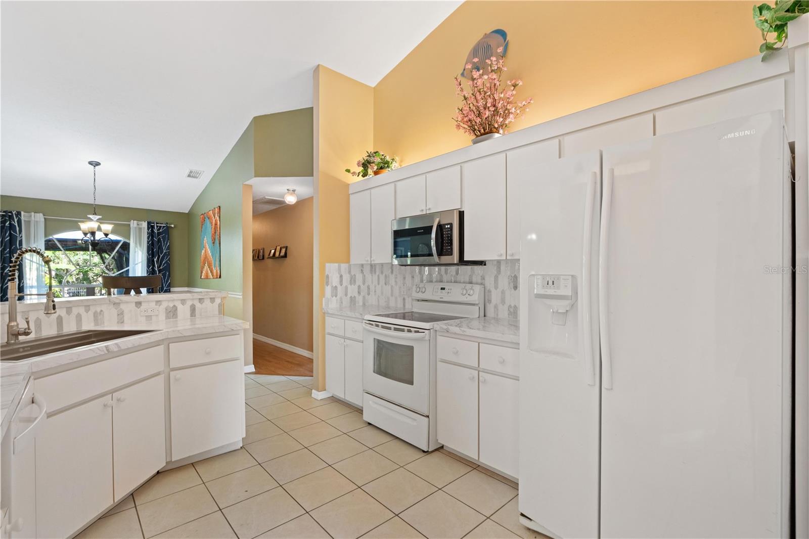 HUNTERS RIDGE - Residential