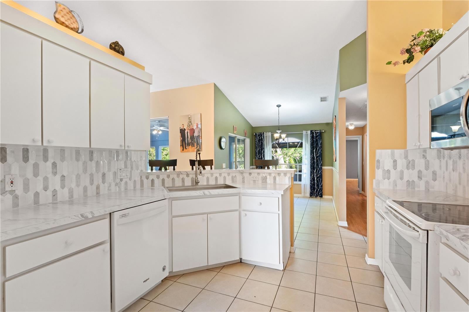 HUNTERS RIDGE - Residential