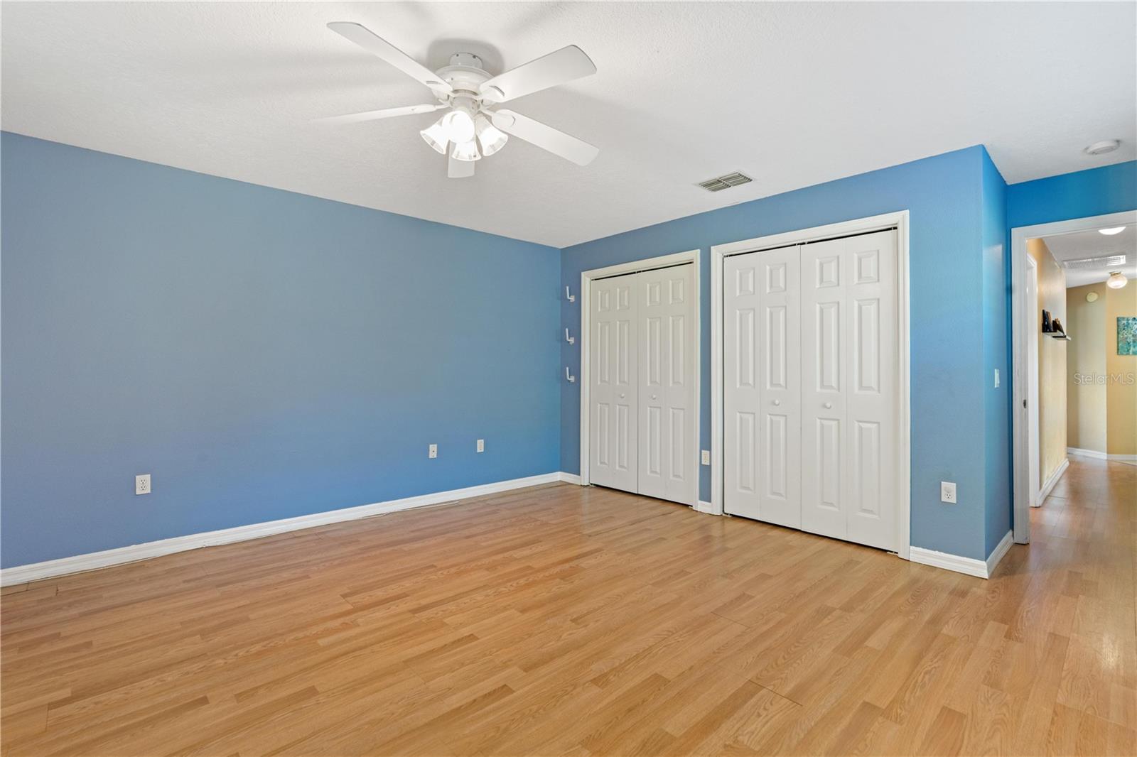 HUNTERS RIDGE - Residential
