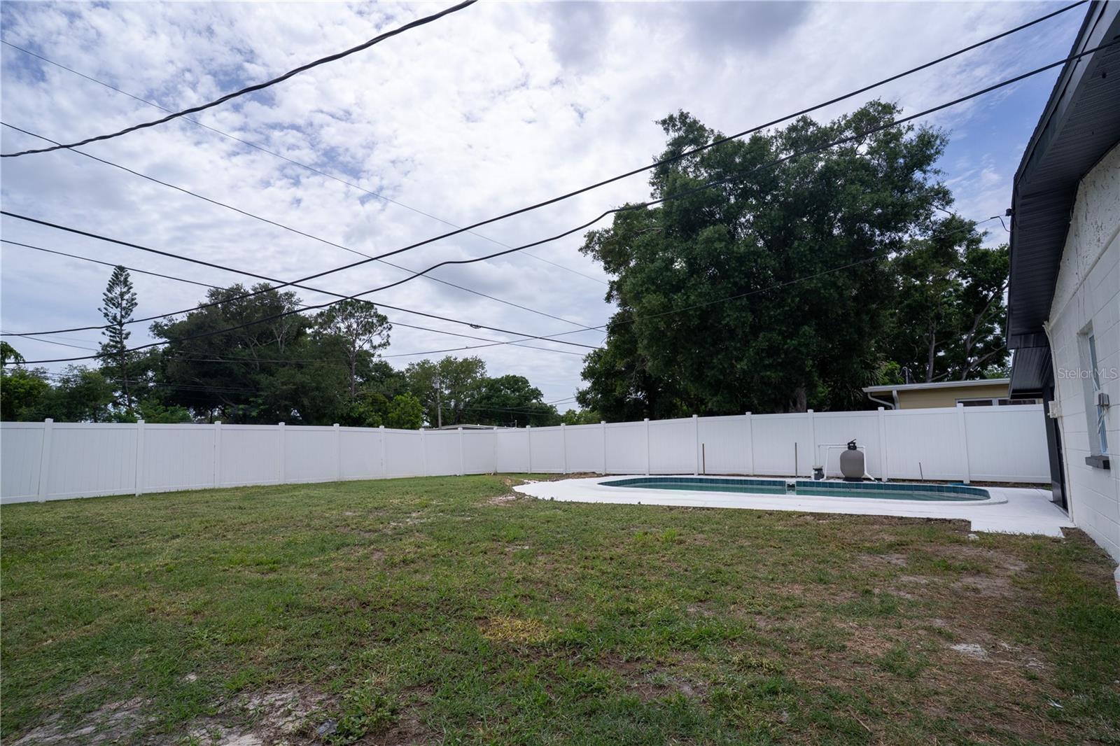MILES PINES - Residential