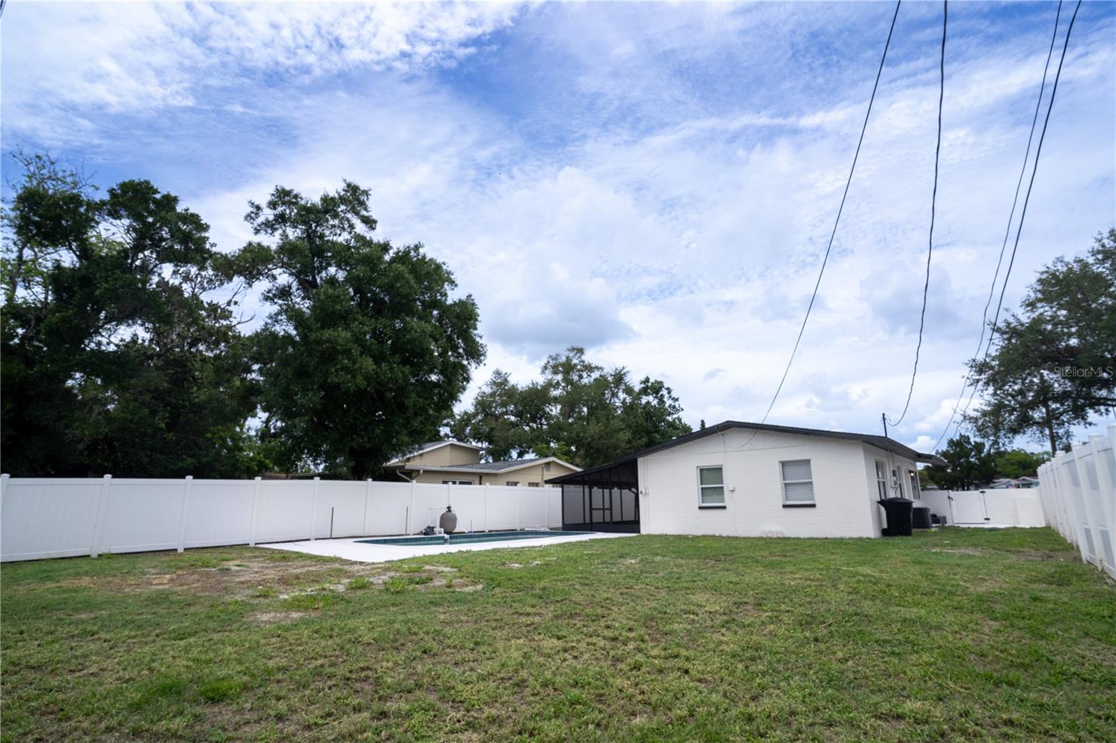 MILES PINES - Residential