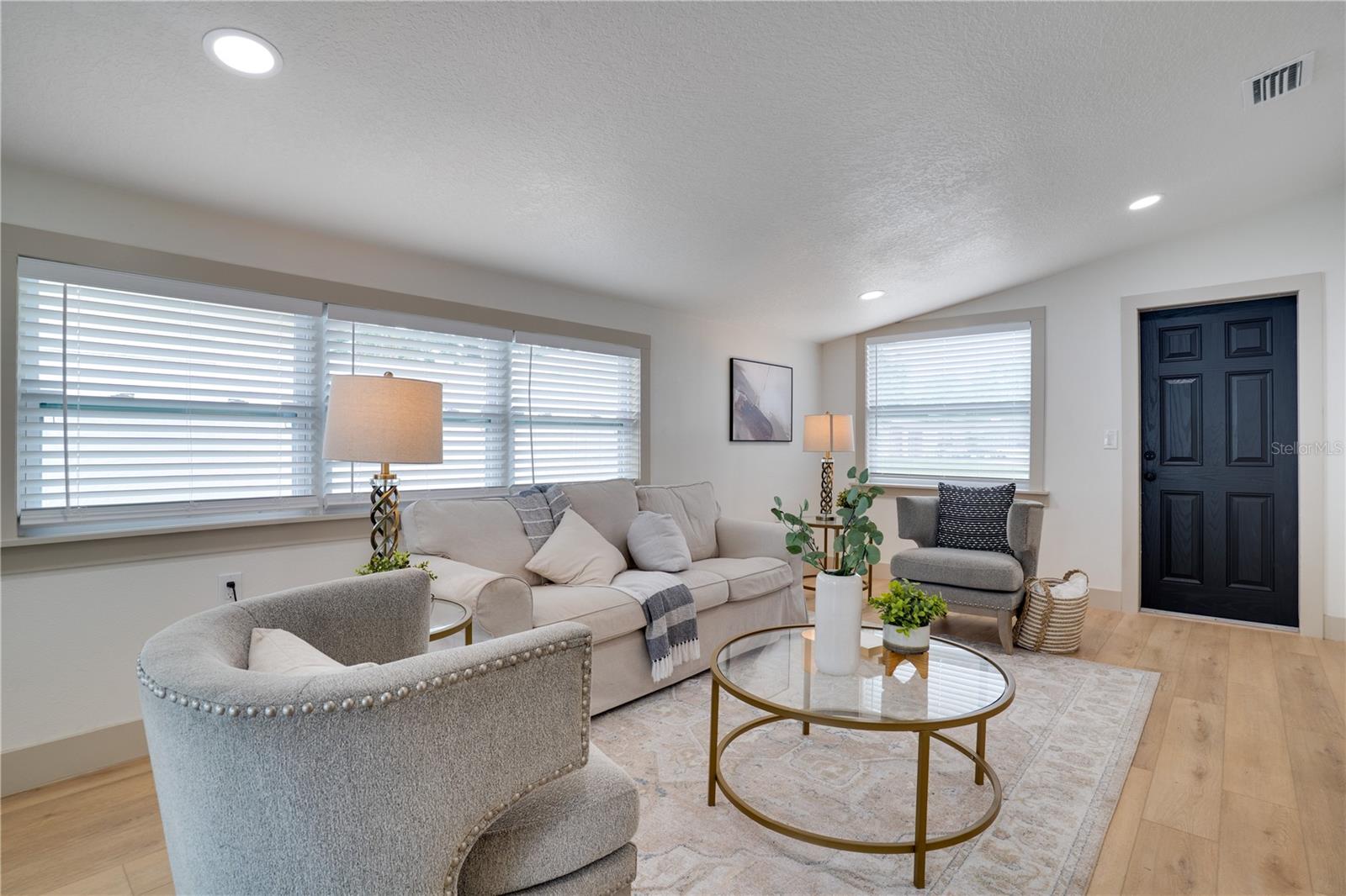 MILES PINES - Residential