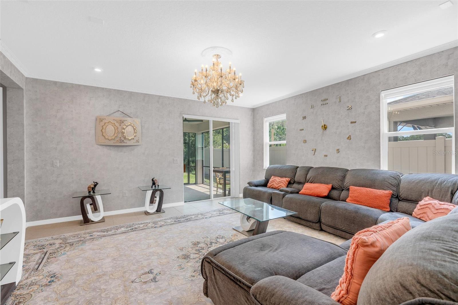 TAPESTRY PH 5 - Residential
