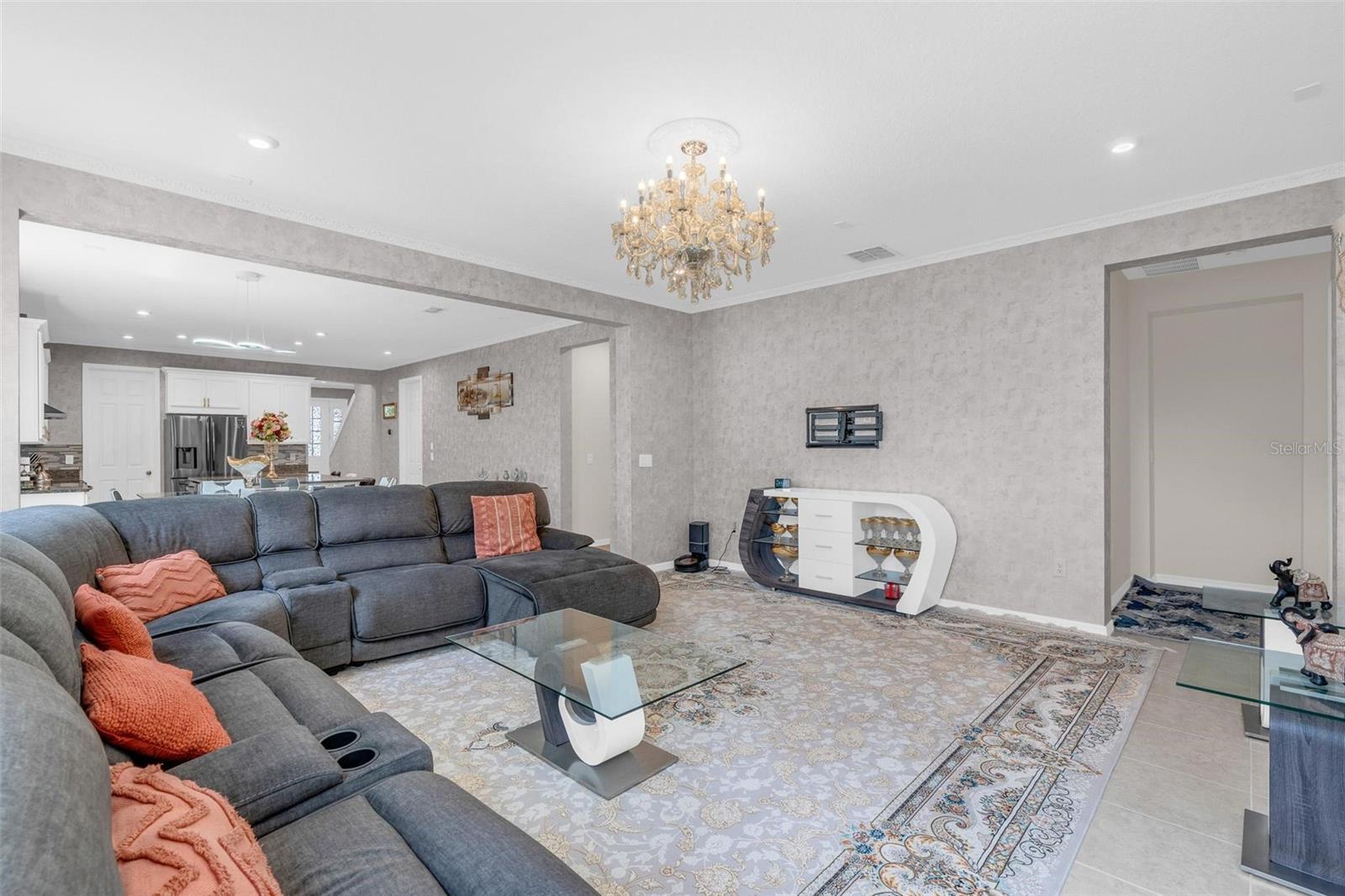 TAPESTRY PH 5 - Residential