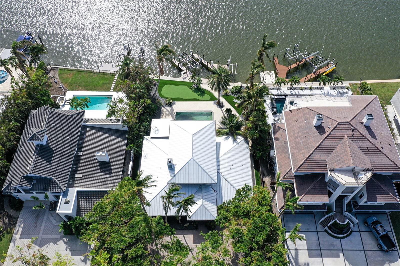 BAY ISLAND SHORES - Residential