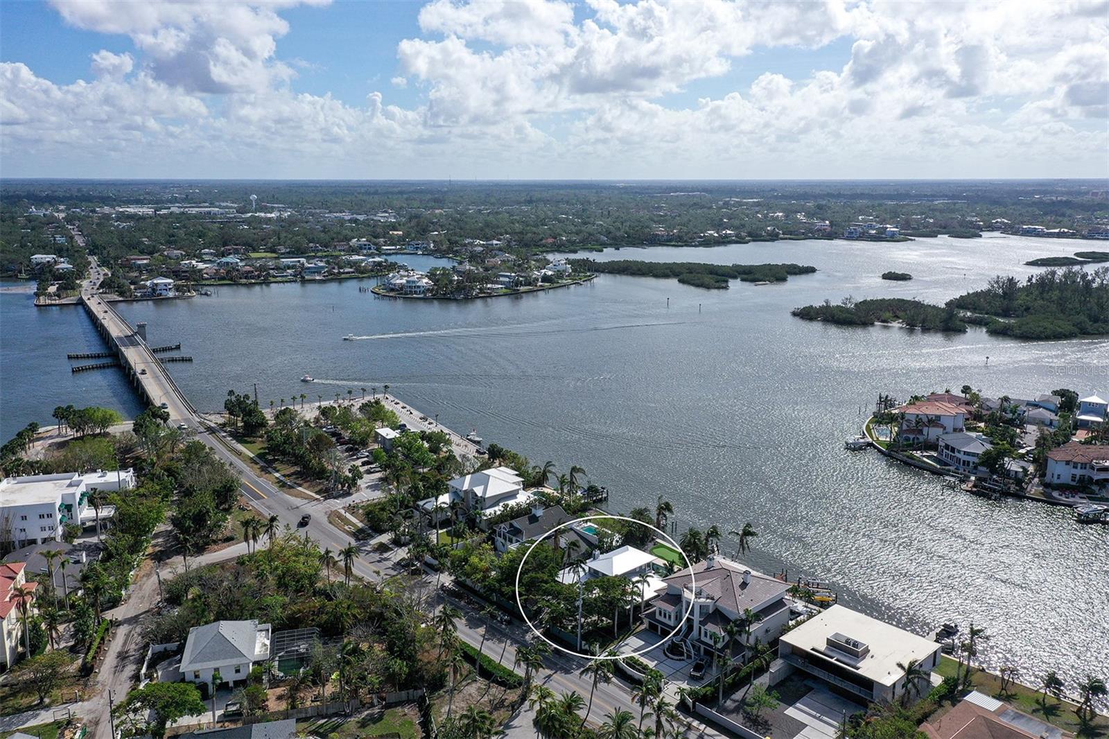 BAY ISLAND SHORES - Residential