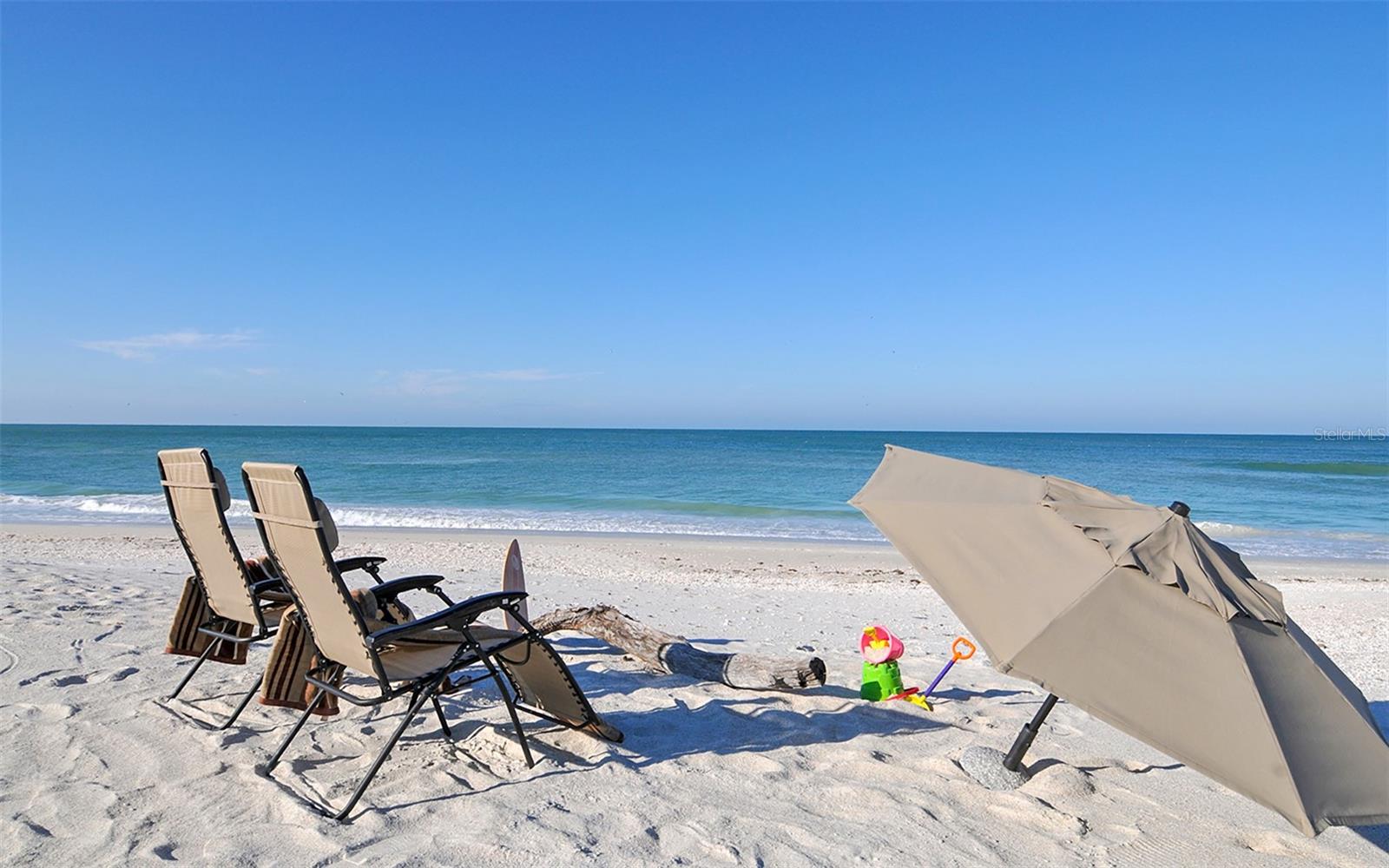 BAY ISLAND SHORES - Residential
