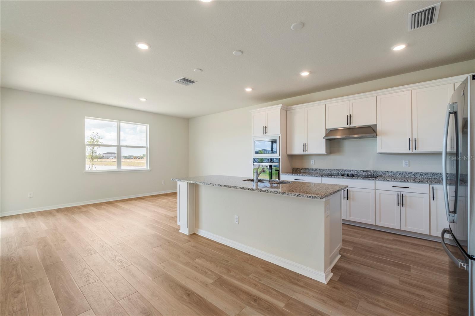 EVERBE PH 1C - Residential