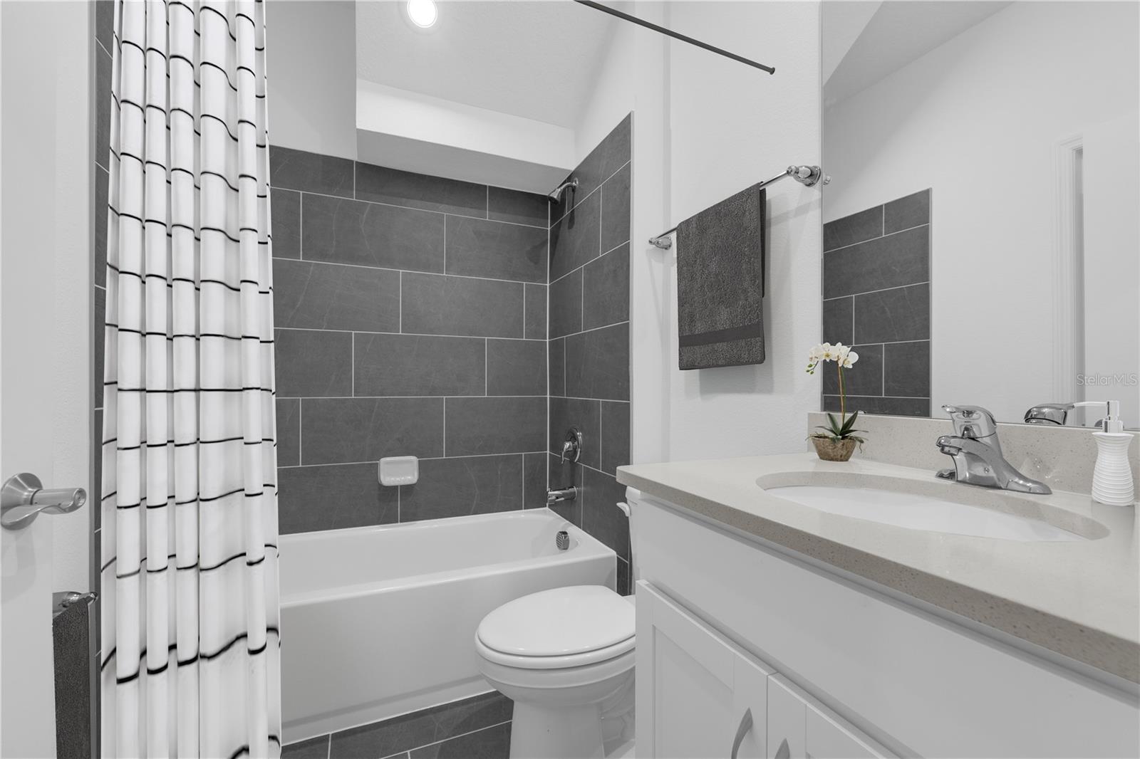 SORRENTO PINES - Residential