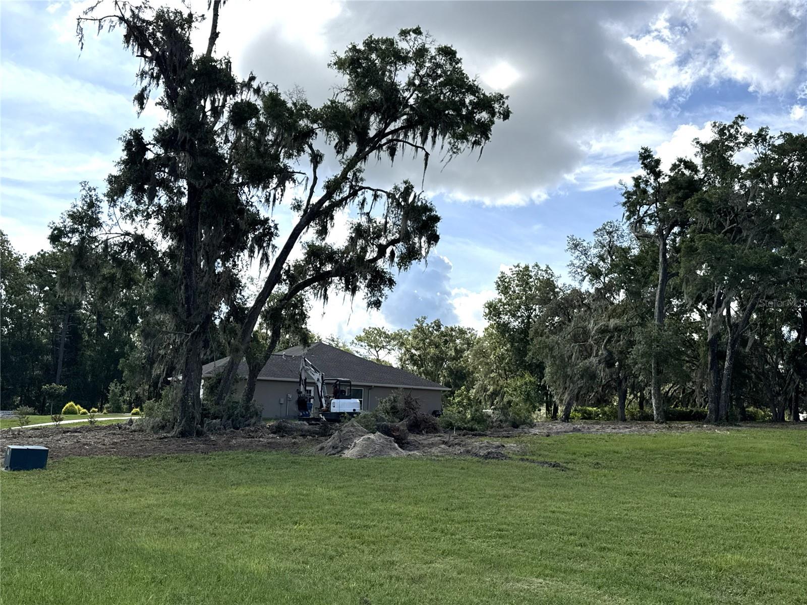 One of the few remaining, buildable lots available in this community.
Heritage is a 55+ gated community in Hernando, Florida. Heritage features single-family homes by three local builders, customizable with options such as extra garage space or a private pool. Residents of this quiet enclave appreciate the state’s natural beauty with a nature trail and preserve right in the neighborhood. Citrus County offers endless opportunities for outdoor recreation, with numerous waterways and wildlife areas available for boating, fishing, and hiking. Several golf courses are also in the area, making Heritage a great choice for active adults looking to spend more time outdoors.
Built with an appreciation for Florida’s natural resources, Heritage features a half-mile nature trail through a preserve in the community’s center. Residents enjoy walking this path as well as taking fishing trips to the nearby waterways. The homeowners' association (HOA) helps facilitate a leisurely lifestyle by providing a maintenance-free environment. A monthly fee pays for 24-hour security, underground utilities including natural gas, lighted streets with curbs and sidewalks throughout, cable TV, and county water and sewer.
Construction of Heritage began in 1986 and will include 70 homes once completed. These single-family homes range in size from 2,636 to 3,974 square feet and have two to four bedrooms, two or three bathrooms, and an attached two or three-car garage. Homebuyers can choose from ten different floor plans by three local builders. Popular features include breakfast nooks, gas fireplaces, and tiled showers.
Heritage is located in a peaceful area referred to by locals as “The Florida Alps.” With elevations up to 200 feet above sea level, flooding is not a concern among residents of this area. A shopping center at Heritage’s entrance serves the community with restaurants, a coffee shop, a salon, and more. Several fantastic golf courses are nearby, including Skyview Golf Course, Brentwood Farms Golf Club, Citrus Hills Golf & Country Club, and Twisted Oaks Golf Course. Citrus County is also an outdoorsman’s dream with miles of natural preserves open for hiking, biking, and fishing. Homosassa River was even named as one of the twelve best fishing spots in North America by Sports Afield. Active adults looking for outdoor recreation and quality homes will find a lot to love at Heritage in Hernando, FL.