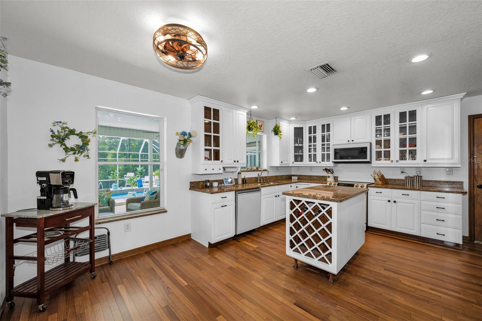 GOLDEN ACRES ESTATES - Residential