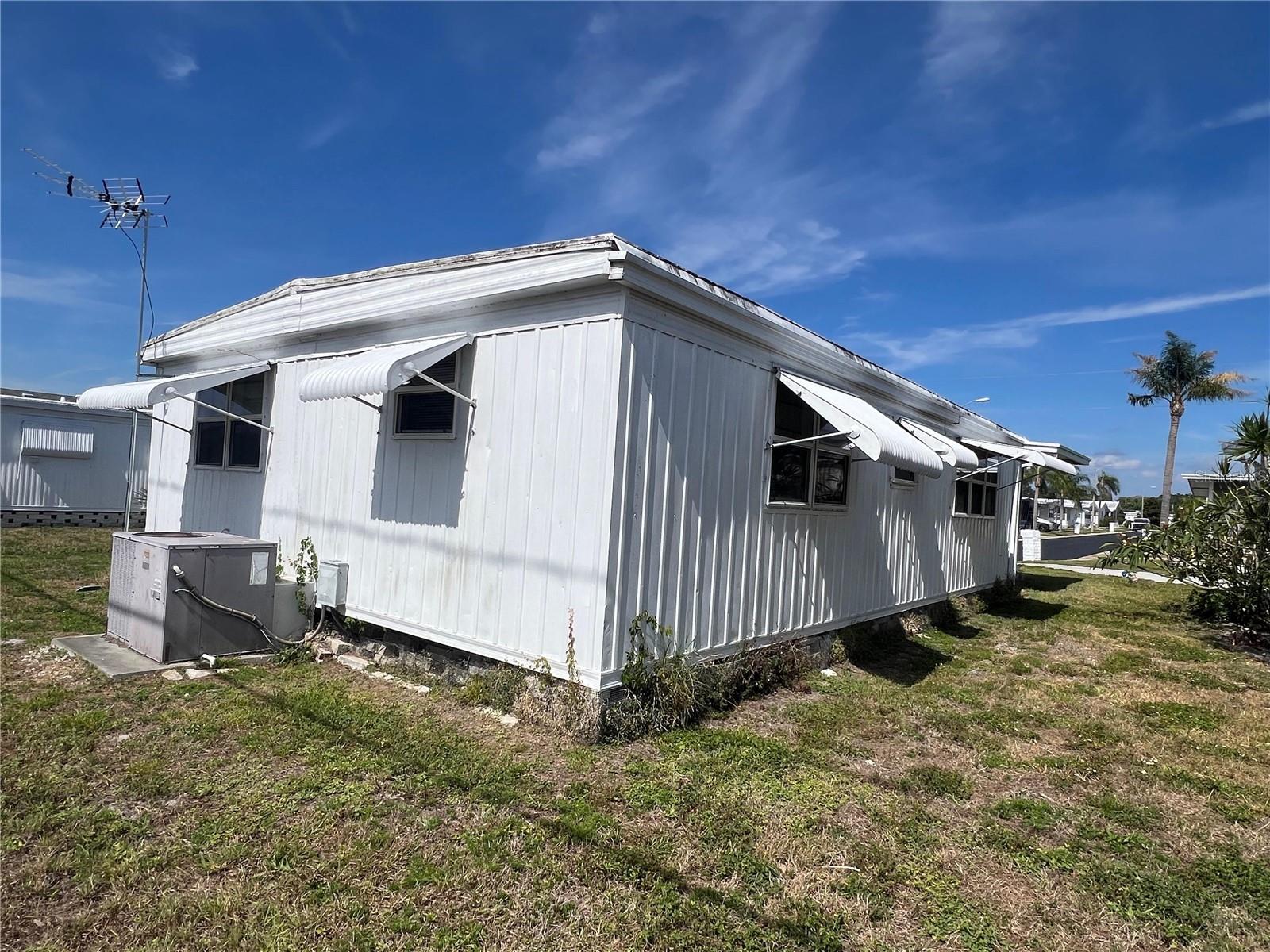LAKE HIGHLANDER MOBILE HOME PARK UNREC - Residential