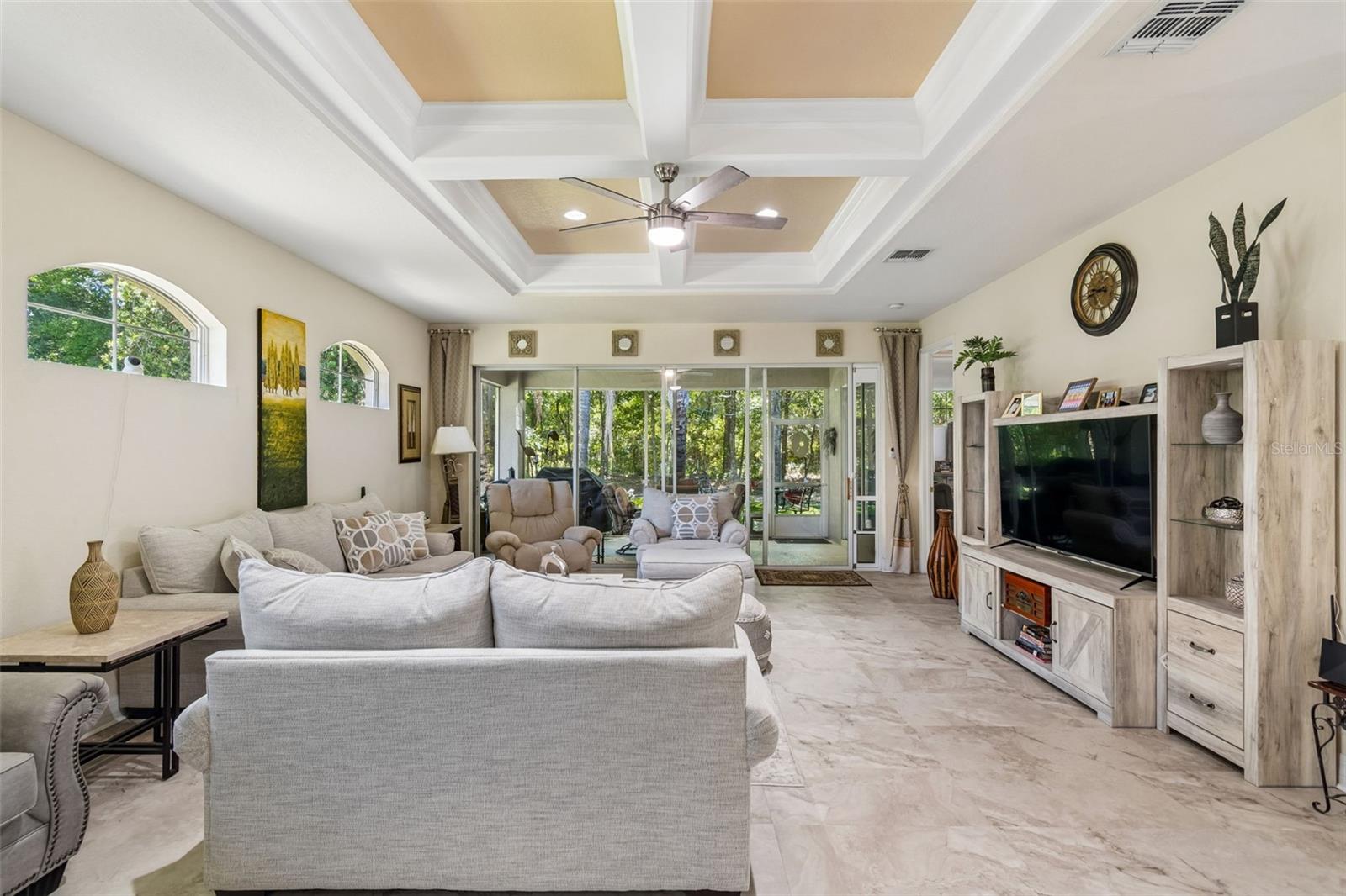 HERNANDO OAKS PH 1 - Residential
