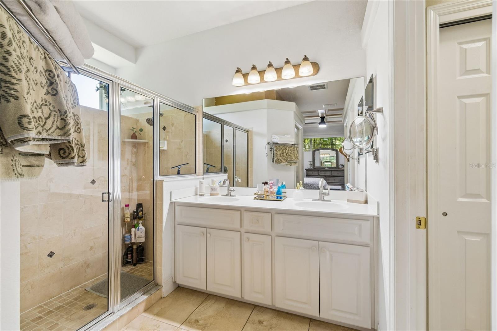 HERNANDO OAKS PH 1 - Residential