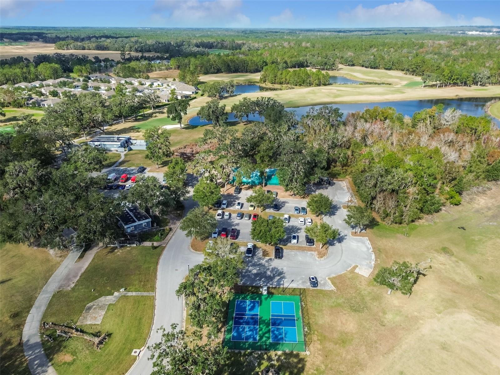 HERNANDO OAKS PH 1 - Residential