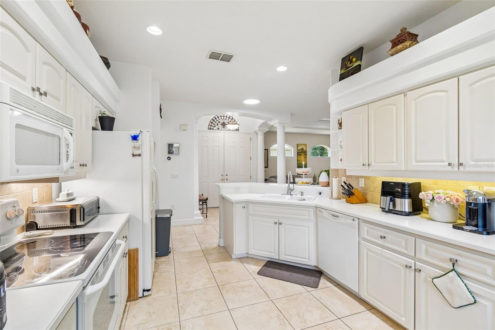 HERNANDO OAKS PH 1 - Residential