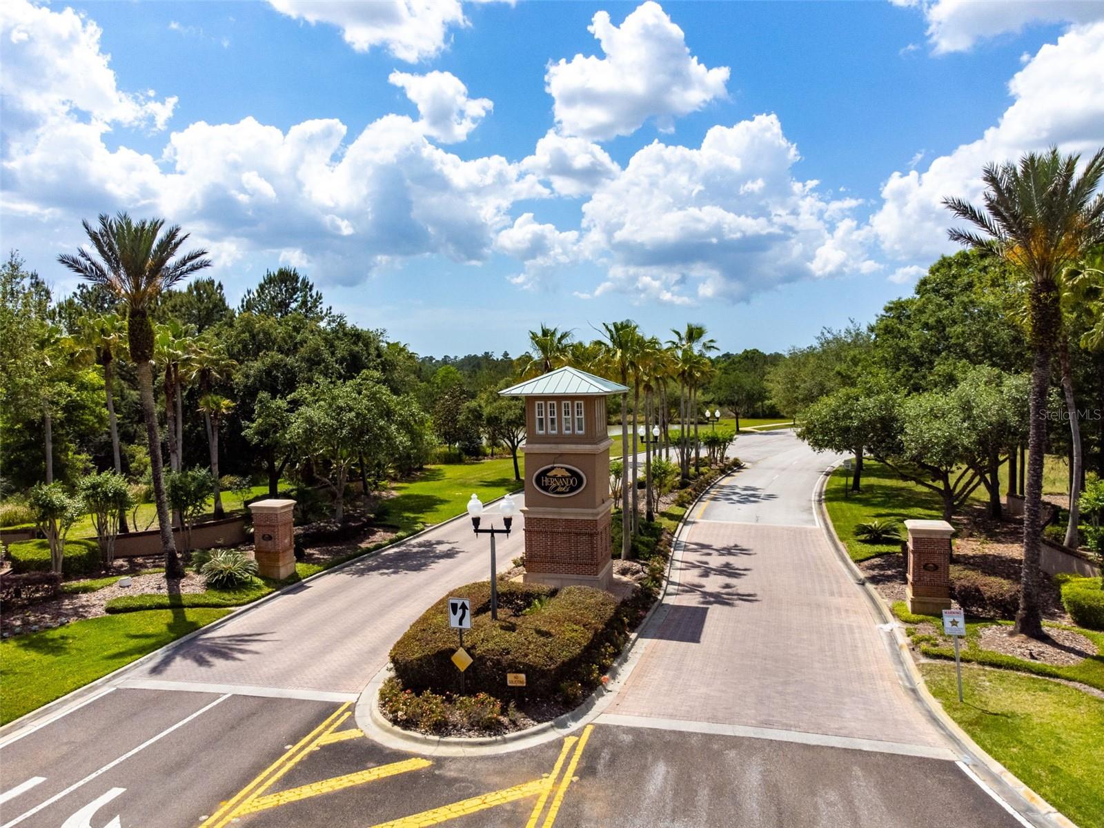 HERNANDO OAKS PH 1 - Residential