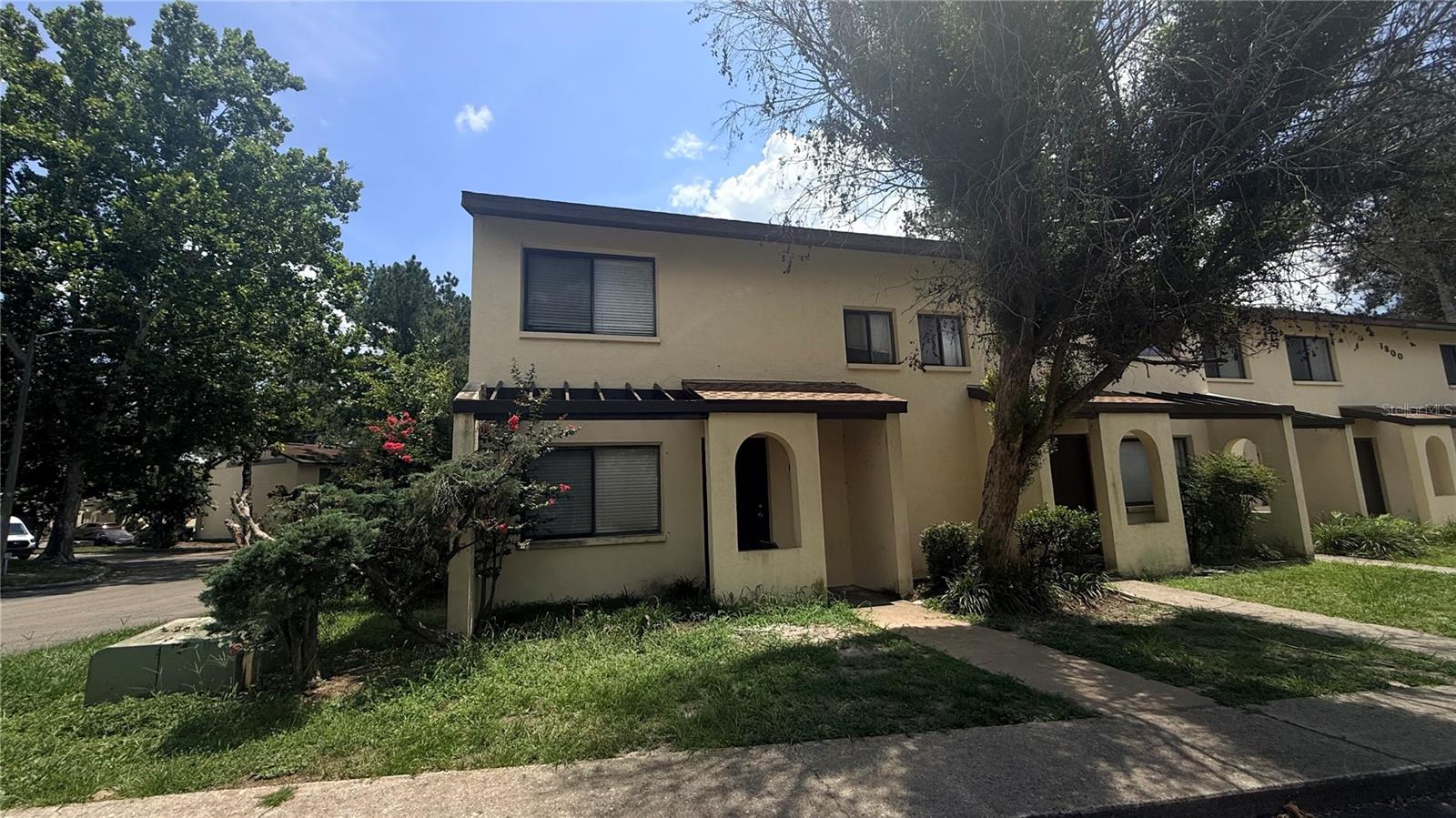 CASABLANCA WEST - CONDO - Residential Lease