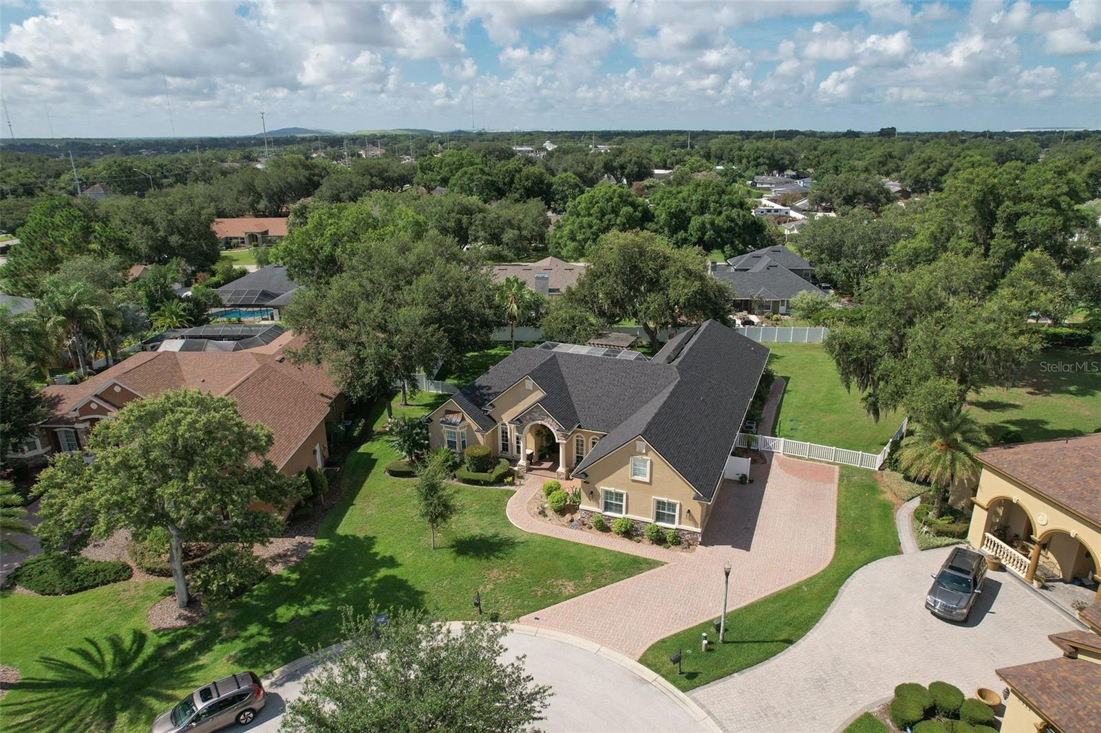 SOUTHERN OAKS - Residential