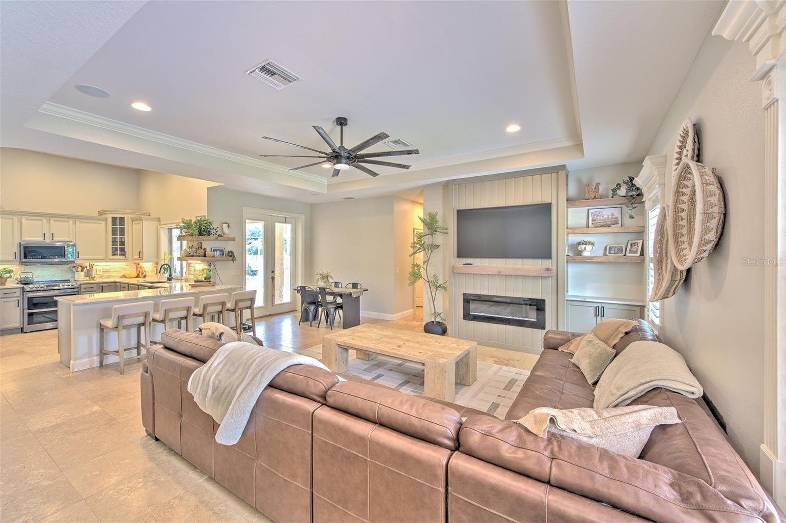 SOUTHERN OAKS - Residential
