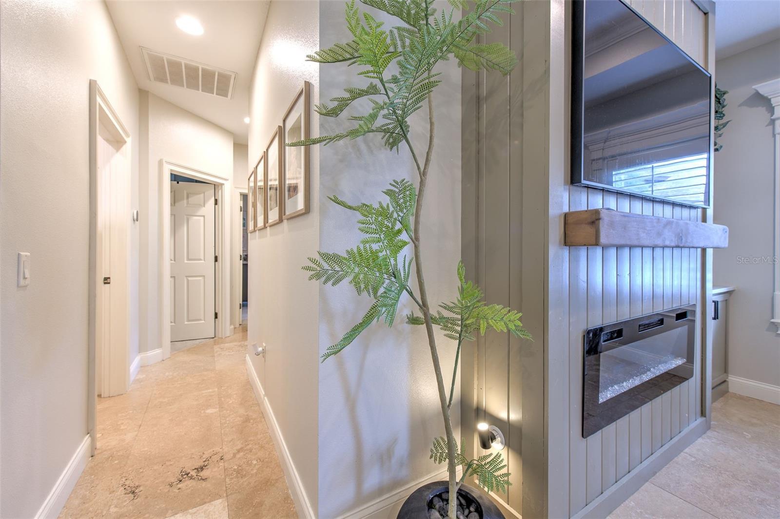 SOUTHERN OAKS - Residential