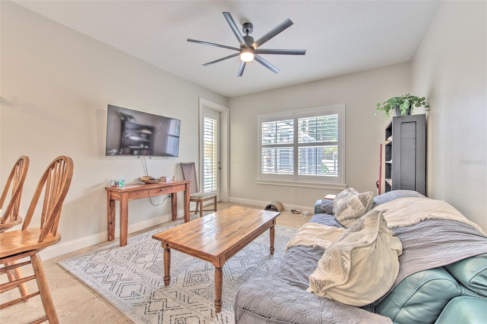 SOUTHERN OAKS - Residential
