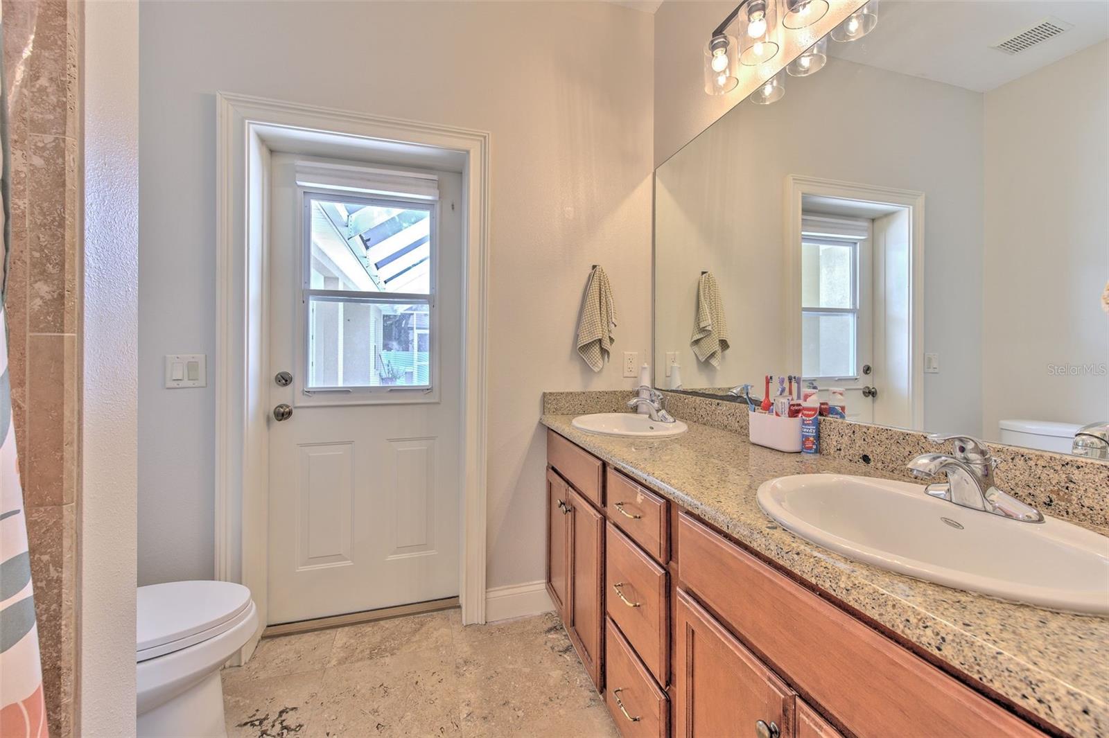 SOUTHERN OAKS - Residential