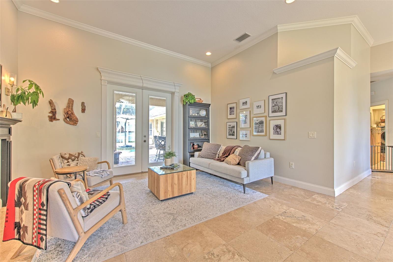 SOUTHERN OAKS - Residential