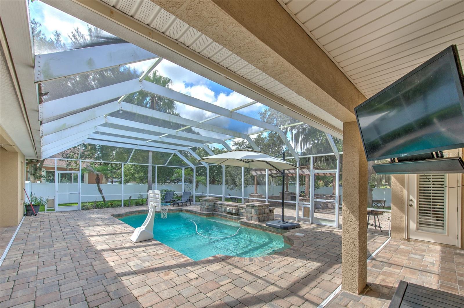 SOUTHERN OAKS - Residential
