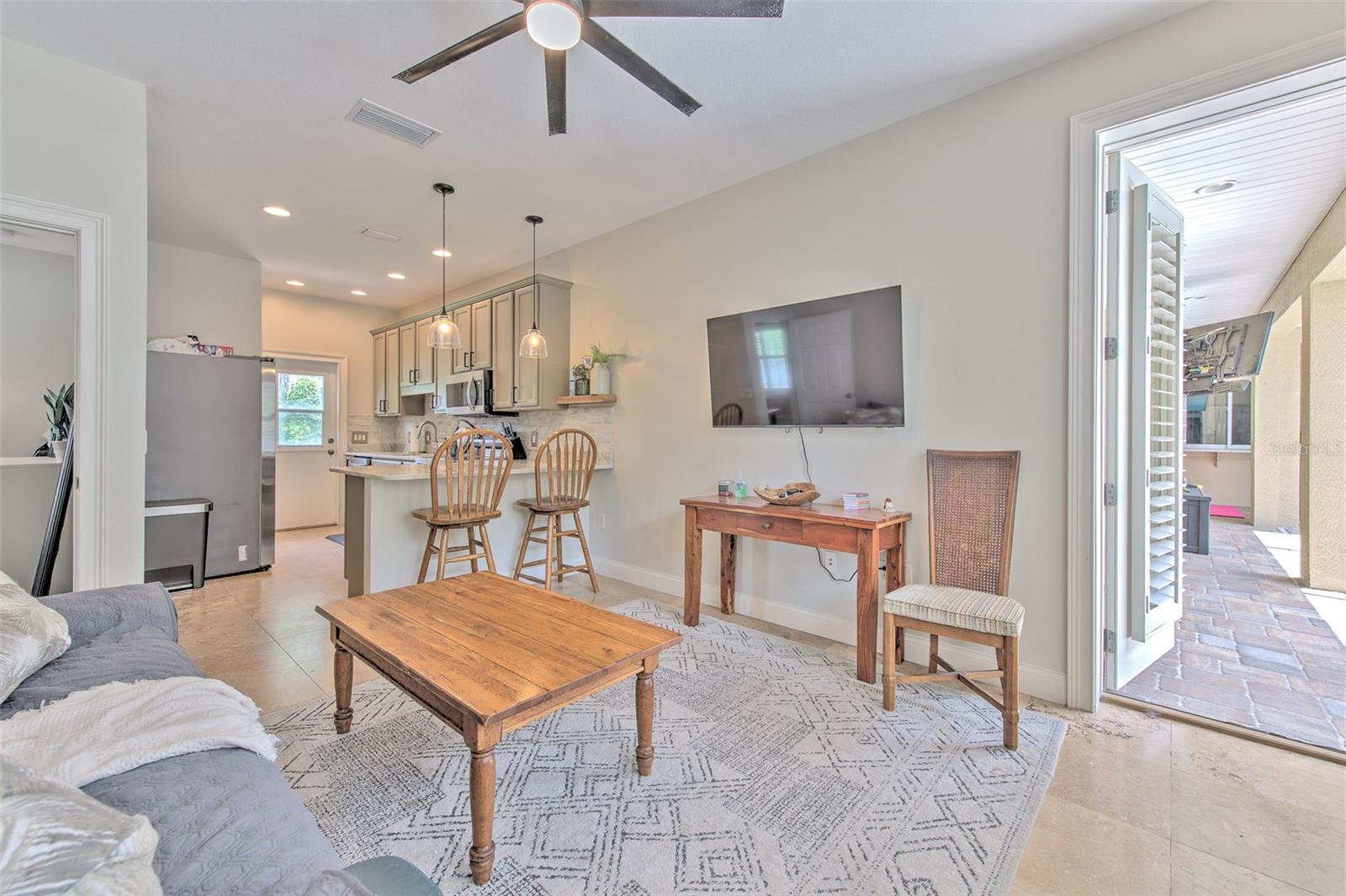 SOUTHERN OAKS - Residential