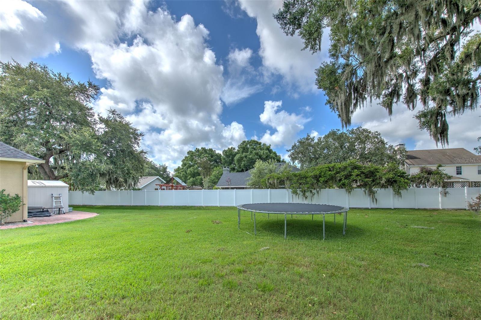 SOUTHERN OAKS - Residential