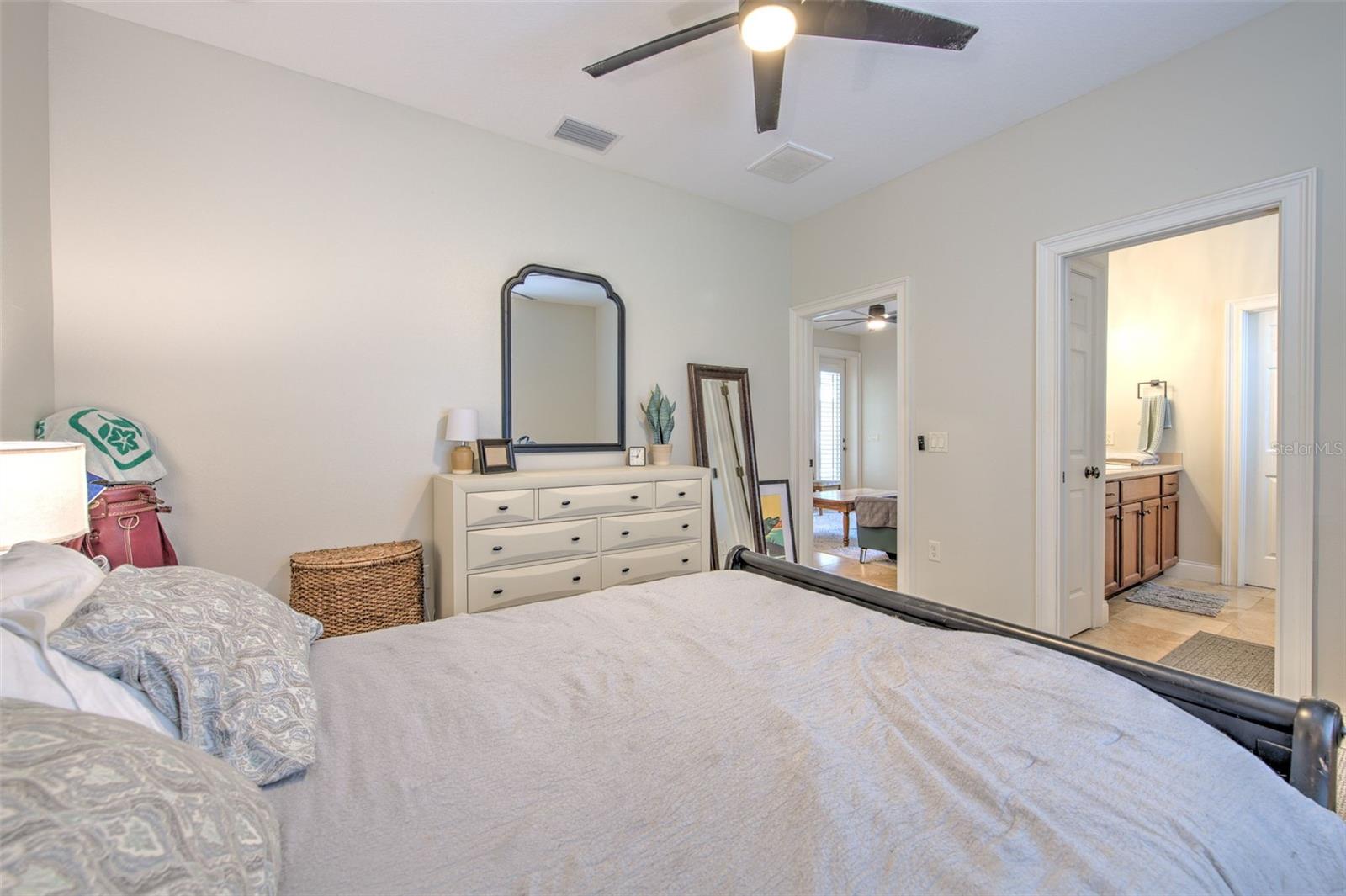 SOUTHERN OAKS - Residential